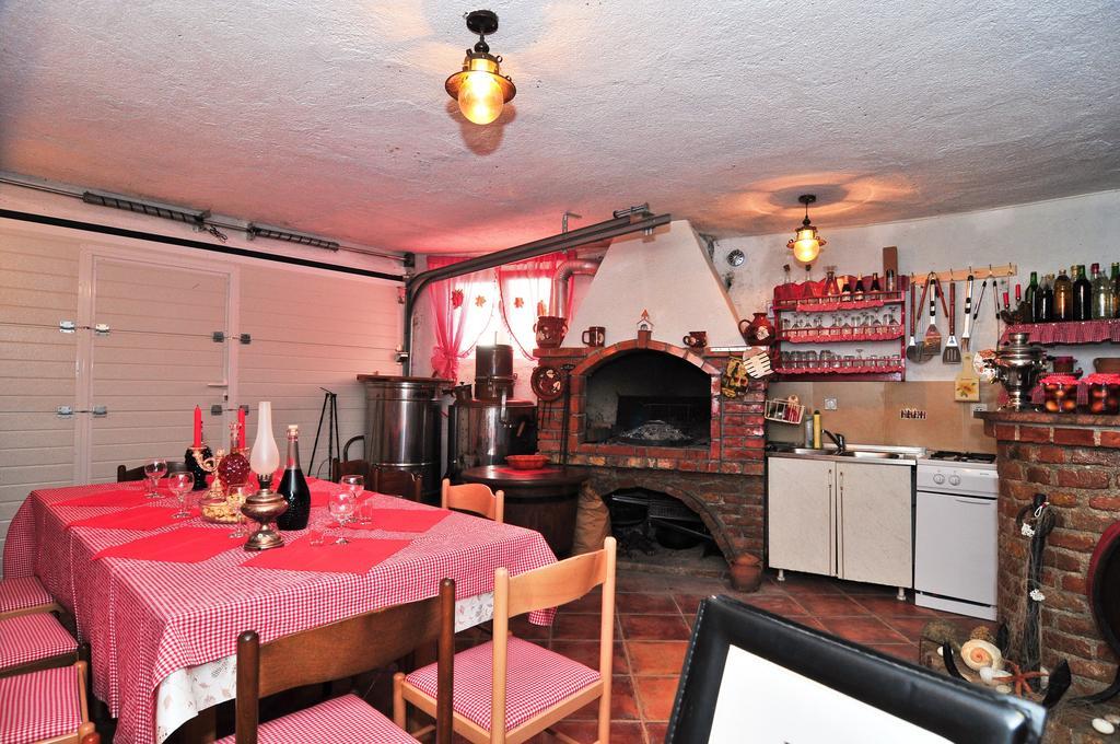 Villa Lastva Apartments ティヴァト エクステリア 写真