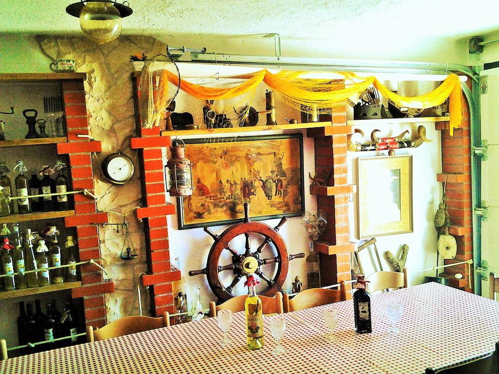 Villa Lastva Apartments ティヴァト エクステリア 写真