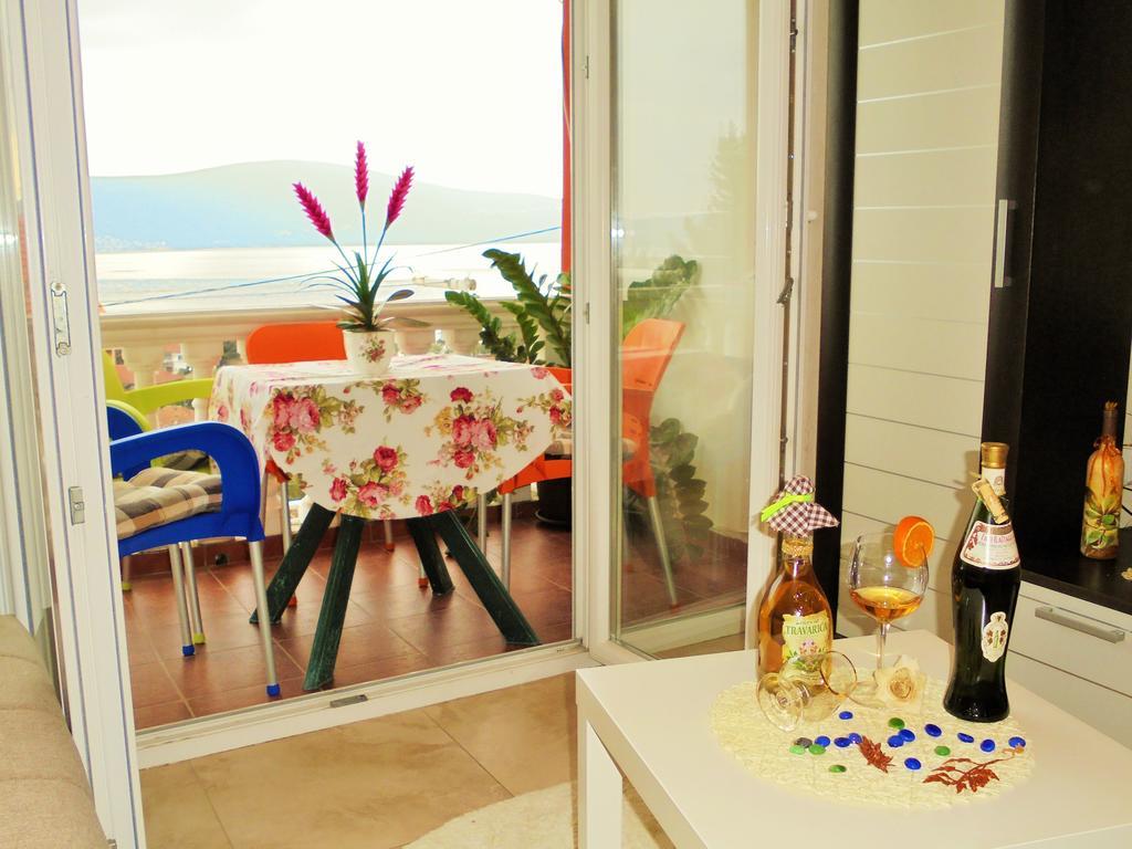 Villa Lastva Apartments ティヴァト エクステリア 写真